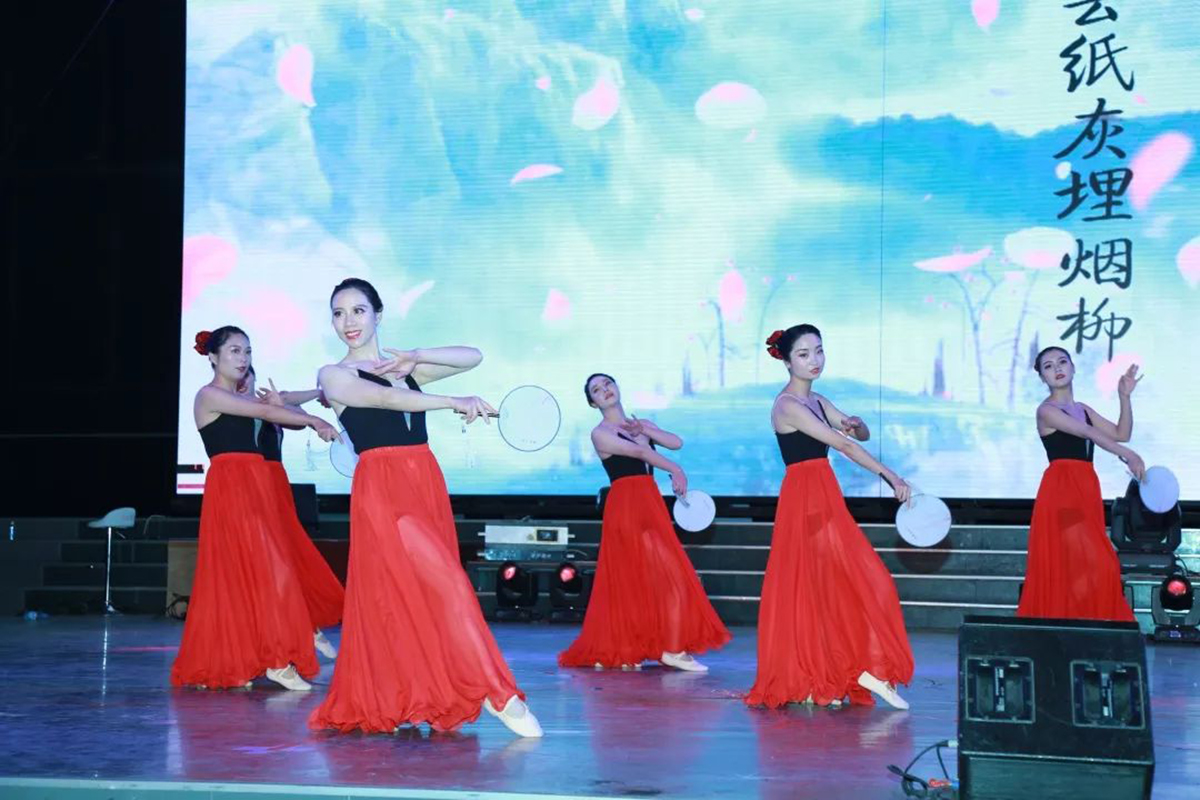 乾美装饰2019年优秀员工